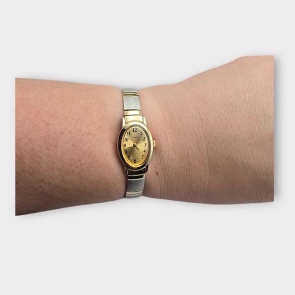 Vintage Timex Two-Tone Gold & Silver Oval Watch - Picture 3 of 6